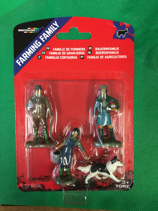 BRITAINS FARM 40954 FARMING FAMILY FIGURES Sealed