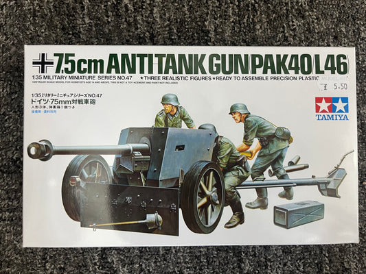Tamiya 35047 German PAK 40/L46 Anti Tank Gun & Crew  1:35 Scale Plastic Kit
