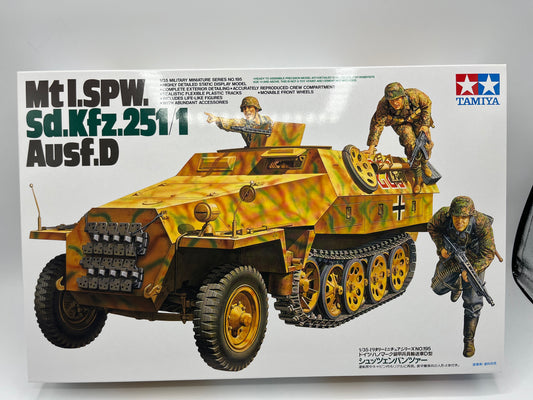 TAMIYA 35195 1/35 Mtl.SPW Sd.Kfz. 251:1 Ausf.D 1:35 Military Model Kit